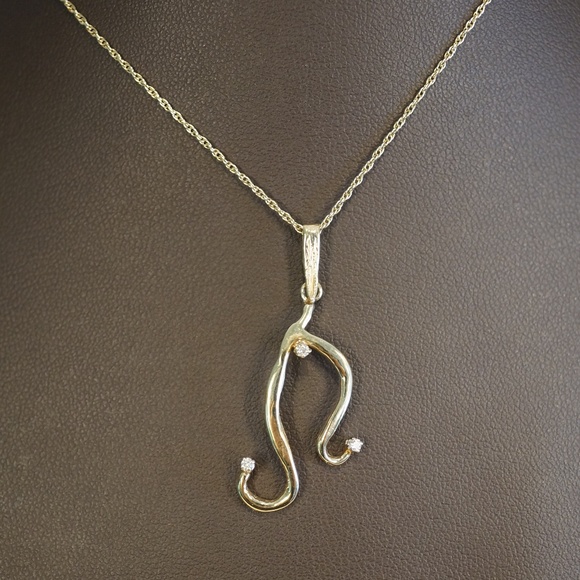 14KY Gold Freeform Genuine Diamond pendant W/Chain